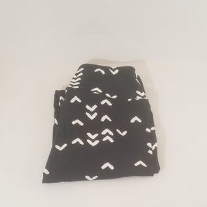 Luluroe black & white leggings